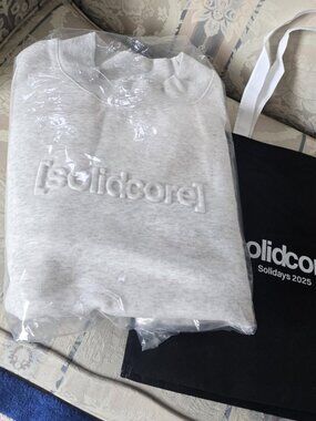 Solidcore "Solidays 2025 Challenge" Grey Mock-Neck Sweatshirt Size XL X-Large